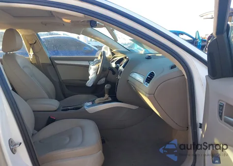 2011 Audi A4 2.0T Premium z USA, uszkodzony, nr VIN WAUBFAFL8BN031501